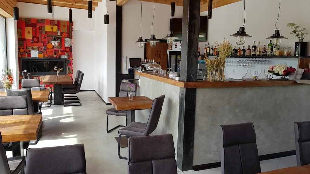 Ydykseb Hotel Frydlant nad Ostravici Ngoại thất bức ảnh